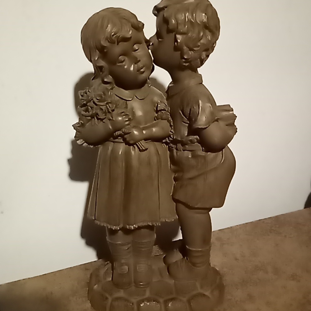 Vintage Faux Bronze Wood Carved Garden Statue 1970-80's Boy & Girl Kissing